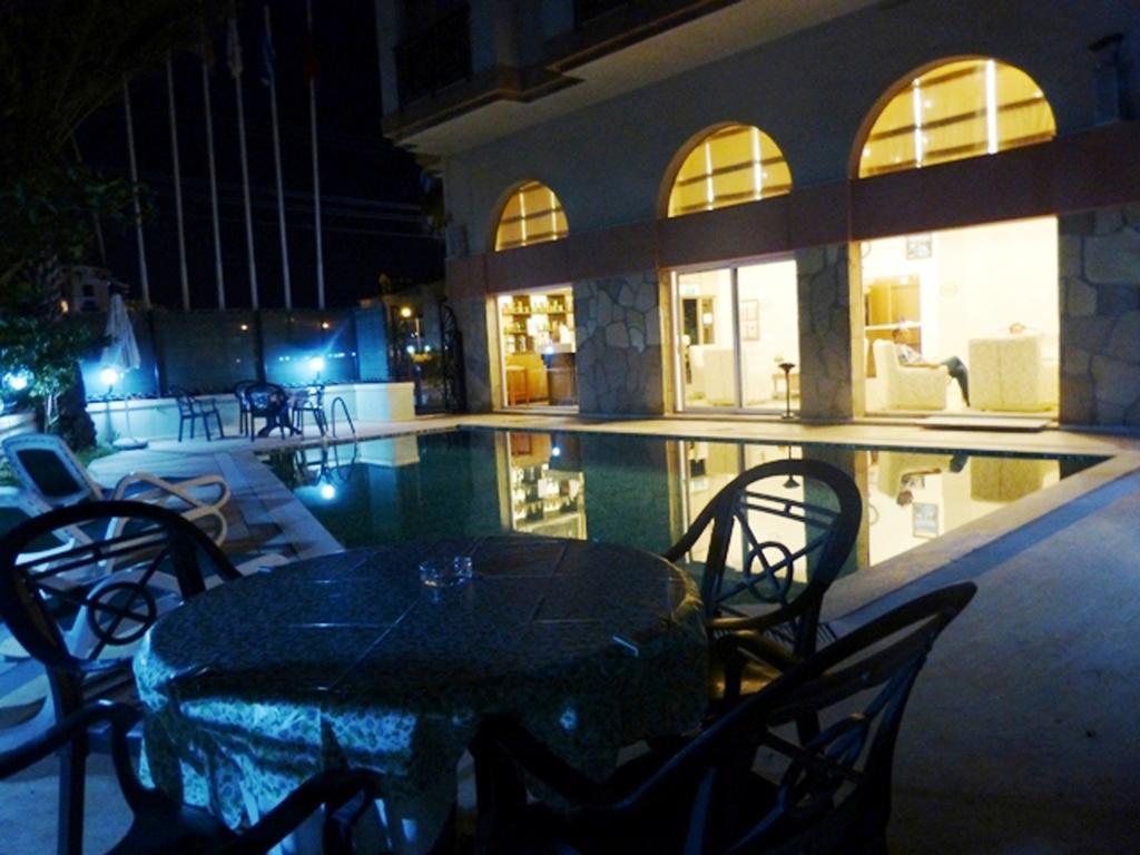 Belek Park Hotel Стая снимка